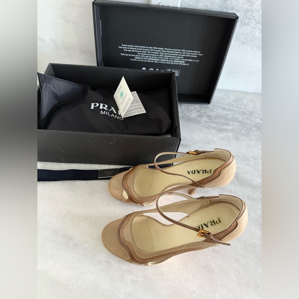 Prada Wavy Fairy Tan Beige Leather Mary Jane Strap Heels • 39 - Picture 3 of 12